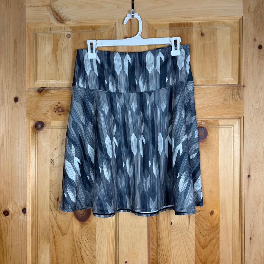 prAna Taj Printed Skirt Small Gray Geometric Ikat Athletic Yoga Skater Mini Sz S
